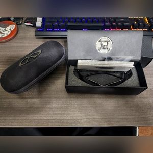 Oakley Juliet Carbon Black Polarized 04-149 with box, coin and X Metal case.